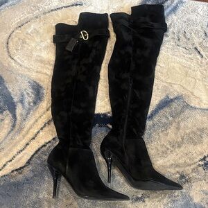 Black Knee-High Stiletto Boots – Size 8